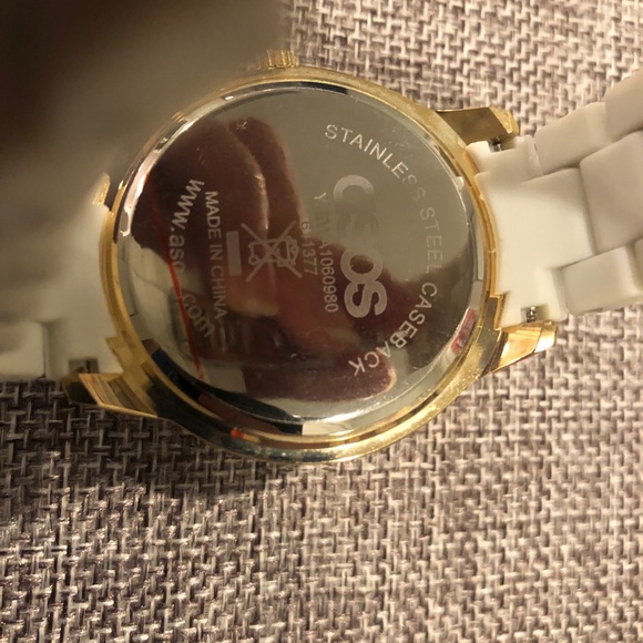 Asos White Gold Silicone Plastic Minimalist Watch - Picture 7 of 7